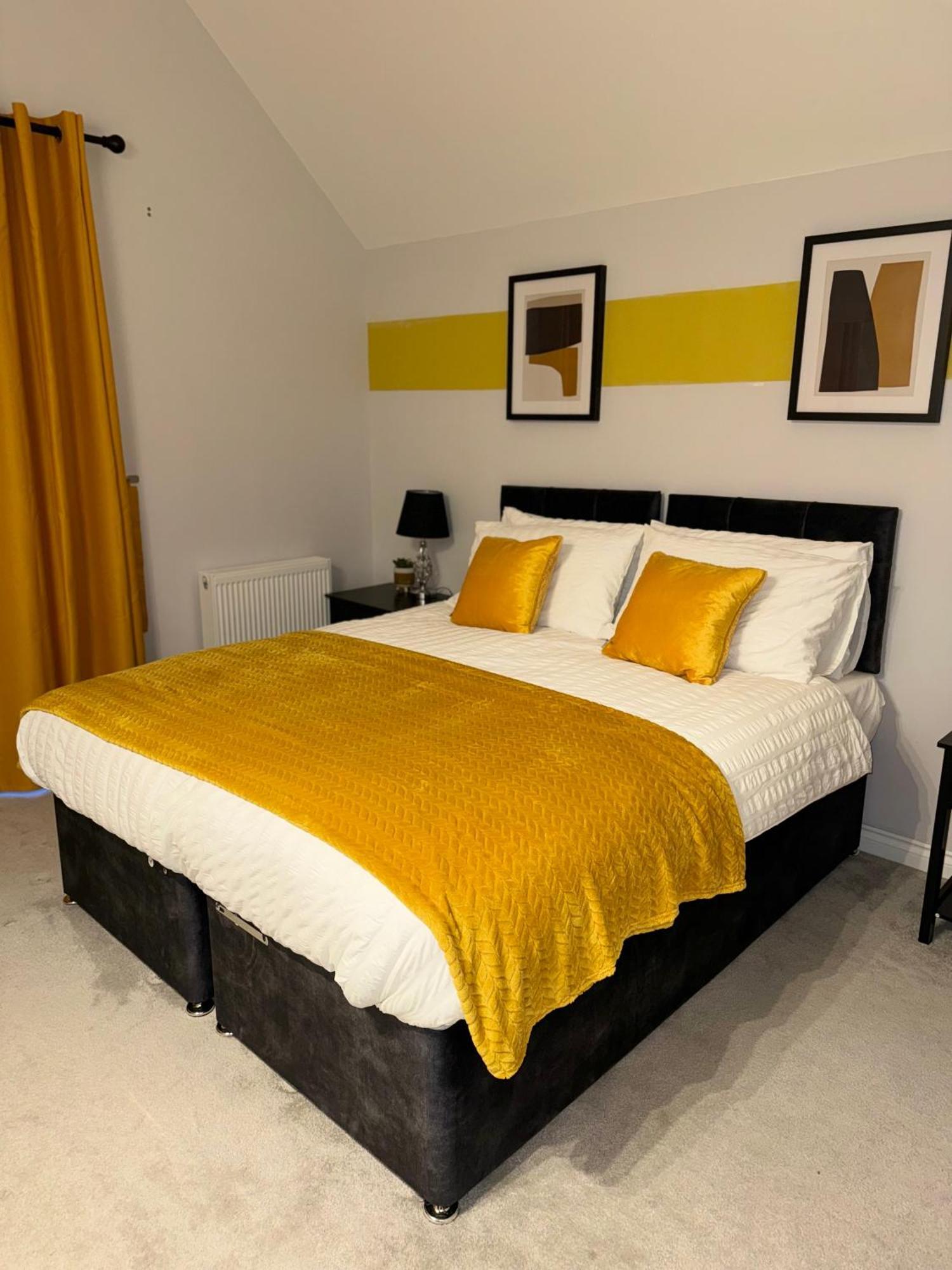 Nhs Workers And Students Haven - The Bee Hive Villa Reading Bagian luar foto