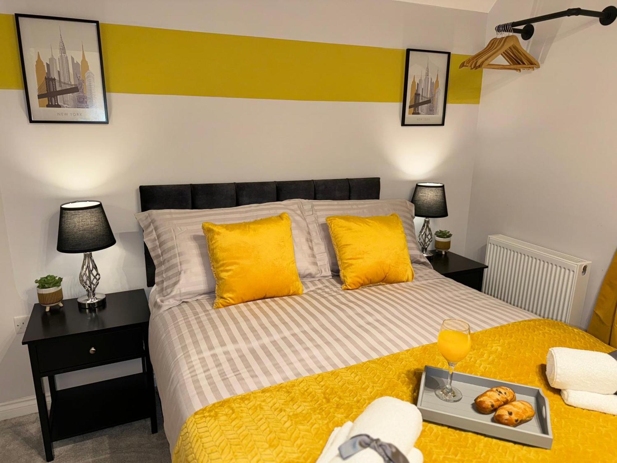 Nhs Workers And Students Haven - The Bee Hive Villa Reading Bagian luar foto